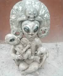 Spooky Ancient Sculptures Of Aliens And Spaceships In Mexican Cave Spark Claims Extraterrestrials Have Lived On Earth Ancient Aliens Evidence Ancient Sculpture Alien Artifacts