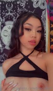 Thecaligirl shes brand new only fans and recently turned eighteen @karmak4y  add bestie she xxx onlyfans porn videos - CamStreams.tv