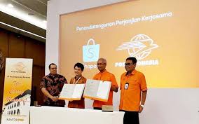 Ada juga aksesoris seperti power bank, mi smart band, earphone, speaker, tas. Dukung E Commerce Lokal Pos Indonesia Dan Shopee Hadirkan Kerja Sama Layanan Gratis Ongkir Media Korporasi Indonesia