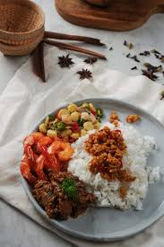 Harga nasi box ny hendrawan. Ny Hendrawan