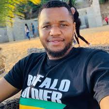 A Kopala Product!! Nissan Hardbody that went to private School, This Looks  good!!