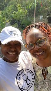 Loved touring Kevin and Rick's garden today as part of the "coffee in the  garden" program. Amazing plants and friendly people. As always, many thanks  for sharing your beautiful gardens with us