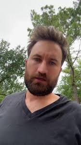 damn my pool looks good. I still hate it though