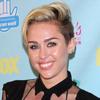 Amanda Bynes real Weight and Height