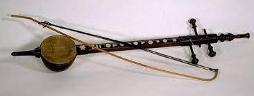 Rebab dimainkan bersama instrument gamelan lainnya khususnya untuk daerah jawa timur, jawa barat, jawa tengah, bali hingga sumatera. Alat Musik Rebab Sejarah Asal Daerah Cara Memainkannya