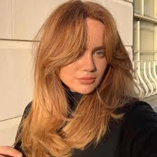 Where Do I Begin To Explain The Change Veronica Weronika And I Created With Clem Clem Had A Very Questionab Uzun Katli Sac Sac Kesim Modelleri Kisa Dogal Sac