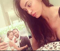 Rumors have surfaced that kanye west is allegedly dating supermodel irina shayk. Thecristianofan On Twitter Cristiano Ronaldo S Girlfriend Irina Shayk Hints The Couple Might Be Getting Married Photo Via Irina S Instagram Http T Co Uhxw7aafs3