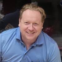 Jaye Robb's Instagram, Twitter & Facebook