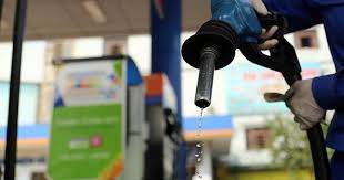 Jun 20, 2021 · khép tuần giao dịch, giá dầu hôm nay ghi nhận giá dầu thô ngọt nhẹ wti giao tháng 8/2021 trên sàn new york mercantile exchanghe đứng ở mức 71,14 usd/thùng, trong khi giá dầu brent giao tháng 8/2021 đứng ở mức 73,18 usd/thùng. Gia XÄƒng Dáº§u Hom Nay 28 4 Báº¥t Ngá» Báº­t TÄƒng