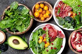 Ich empfehle dir den artikel ganz zu lesen, weil alle faktoren eine wichtige rolle spielen. Essen Ohne Kohlenhydrate Alles Uber Die Low Carb Ernahrung