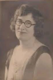 Frank Fosters sister in law and husband owned the Eagle Point Hotel from  1900ish till 1936. Sarah Elizabeth Cooke and A C Howlett.