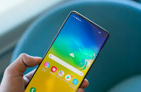 The o meant the new opening punch camera, which sits inside the upper right corner of the presentation. Samsung Galaxy S10 S10e S10 Plus Prices In The Philippines Yugatech Philippines Tech News Reviews