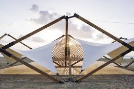 Galeria De Como Uma Estrutura Desdobravel Leve De Madeira E Metal Pode Ter Um Grande Impacto Social 11 Temporary Architecture Social Impact Tensile Structures