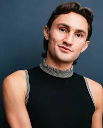 One of many highlights from this summer 💫 “Please Mr. Please” by Olivia  Newton-John Arranged: Chase Kessler Produced: Franklin Trapp Choreographed:  Mk McDonald Sound: Lucia Thill, Michael Donahue Lights: Kevin Kress