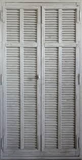 Portes Persiennes A Lames Amerciaines Peinture Patinee Portes De Rangement Decoratives Portes Porte Persienne Porte Placard Persienne Persienne