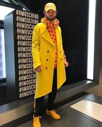 The Coolest Way To Rock Yellow Coats For Men / life decor & fashion