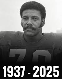The Vikings Nation lost a legendary one. Former All-State and Ohio State  great Spencer Nelms has passed away.