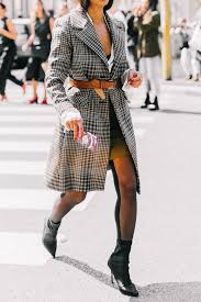 The One Trend Not To Ditch This Year Simple Outfits How To Wear Belts Fashion