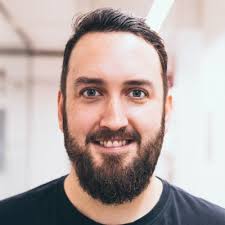 Adam Maliszewski (@poza_schematem)