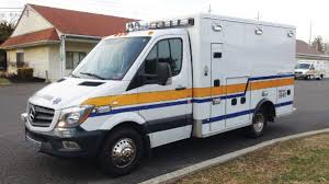 We do not have emergency lanes here in india nor people stick to their own. 2015 Medix Mercedes Benz Sprinter Ambulance Used Truck Details