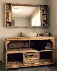 Palette Diy Idee Deco Palette Idee Meuble Palette Deco Bois De Palette Deco Avec Palette De B Rustic Furniture Design Pallet Bathroom Pallet Projects Furniture