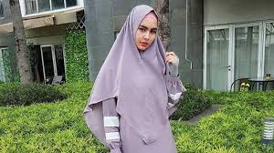 Listen to dyan kartika putri | soundcloud is an audio platform that lets you listen to what you love and share the sounds you create. Kartika Putri Bela Diri Di Podcast Deddy Corbuzier Malah Makin Dihujat Netizen Seleb Tempo Co