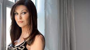 Στα κάγκελα η γαρμπή σήμερα μετά τα όσα άκουσε όλη την εβδομάδα από τους σπουδαστές της σχολής. Kaith Garmph Biografia Diskografia