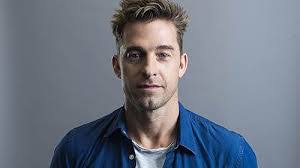 Randy Manis's Instagram, Twitter & Facebook