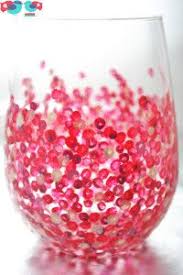 How To Decorate Wine Glasses With Hand Painted Confetti Dots Decorated Wine Glasses Wine Glass Designs Wine Glass Crafts