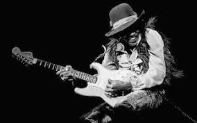 Ne considères tu pas des artistes comme townshend de tous les temps, un peu fumeux, alors que la pop n'a démarré qu'en 60. Top 10 Les Plus Grands Guitaristes De Tous Les Temps