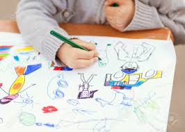 Online zeichnen und malen ist auf tinyimage kinderleicht und kostenlos. Kinder Zeichnen Mit Eltern Malen Schone Bilder Kinder Kreativitat Lizenzfreie Fotos Bilder Und Stock Fotografie Image 83994190