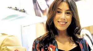 Luego de que se conociera la noticia de la muerte de sofía, la hija de ricky sarkany, su papá dejó un emotivo mensaje en las redes sociales.en su cuenta de twitter compartió una serie de fotos. J5fea Hkrhhplm