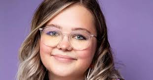 Herts 'sexual pleasure fairy godmother' becomes internet sensation with  advice site after contracting two STIs