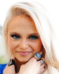 Bittersweet of tomorrow being my last first day (for real this time) 💙  #5thyear #onelasttime #graduation #kentucky #cheer #ukcheer #usacheer  #teamusa #goldstandard