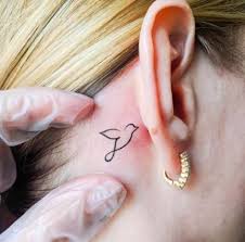 Bird Tattoo Behind Ear 35 Trendy Small Bird Tattoo Behind Ear I Want Tiny Bird Tattoos Bird Tattoos For Women Small Tattoos