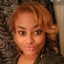 Kandis Moore's Instagram, Twitter & Facebook