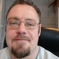 10+ "Daniel Eek" profiles