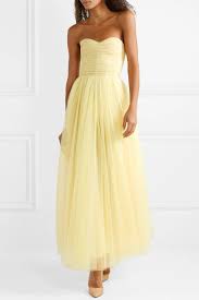 в чем встречать новый год 2019 по знакам зодиака Pastel Yellow Strapless Ruched Tulle Gown Monique Lhuillier Tulle Gown Designer Summer Dresses Strapless Dress Formal