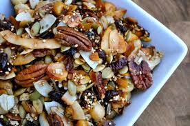 Get a big jar of this at the beginning of the semester, and you're all set until break! 24 Healthy Easy Snacks For Your Dorm Room