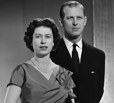 A felszólalása azért is különleges alkalom, mert 68 éves uralkodása során mindössze negyedjére. Ilyen Lampalazas Volt Ii Erzsebet Kiralyno Amikor 31 Evesen Elmondta Elso Karacsonyi Koszontojet Glamour