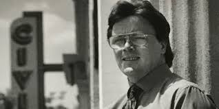 Longtime Observer and Eccentric journalist Tim Smith retires