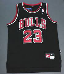 Basketball trikot von michael jordan in größe m guter gesamtzustand. Retro Michael Jordan 23 Chicago Bulls Basketball Trikot Jersey Schwarz Ebay