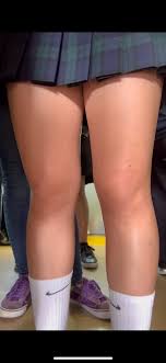 太ももがエロすぎる！！生足好きには堪らない！！【生足メイン】 (再生時間6:46) [4K] が半額 | Xcolle