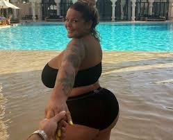 Sarah fraisou de retour après le tournage des vacances des anges 4, répond aux questions sur la sorcellerie et danae en live.vous verrez également sarah répo. Sarah Fraisou Fatcelebs Curvage