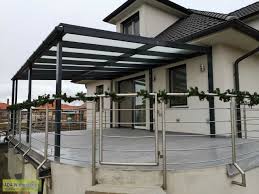 Aluminium Teraszfedes Tejuveggel Aluminium Dachkonstruktion Mit Milchglas Outdoor Decor Pergola Outdoor Structures