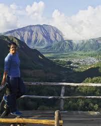 Di taman wisata pusuk, kamu bisa menyaksikan keindahan gunung rinjani yang dikelilingi hutan hijau nan lebat. Review Lokasi Taman Wisata Pusuk Sembalun Lombok Pariwisataku