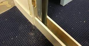 Comment Condamner Proprement Une Porte Avec Du Placo Reussir Ses Travaux Cloison Placo Placo Amenagement Sous Sol