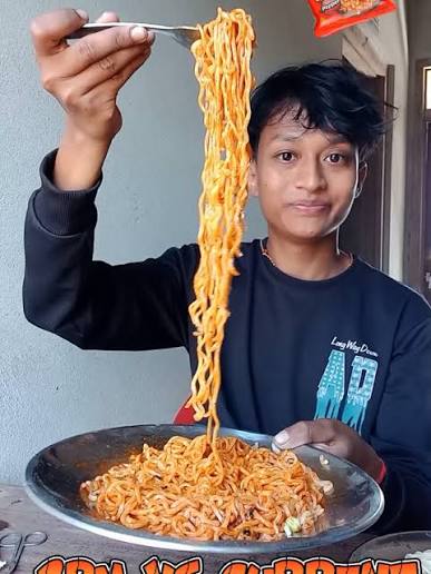 2PM Noodles vs Current Noodles: A Flavor Showdown