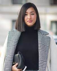 How to thin out thick hair | textured blunt bob haircutthis is may favourite way to add texture to a bob and one of my all time favourite ways of removing we. Blunt Bob Thick Blunt Bob Hairstyles Short Hair Styles Hair Styles