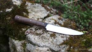 Couteau D Office 9cm De Lame Et Manche En Noyer In 2020 Knife Santoku Knife Butter Knife